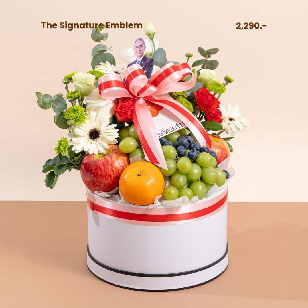 04-The Signature Emblem